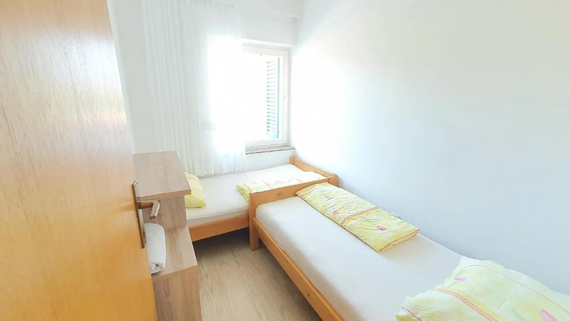 Apartment Ferienwohnung Fuer 5 Personen Ca 40 M In Baska, Adriakueste Kroatien Kroatische Inseln Croatia